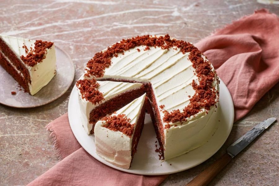 Mẫu bánh kem red velvet đẹp tặng vợ và người yêu.