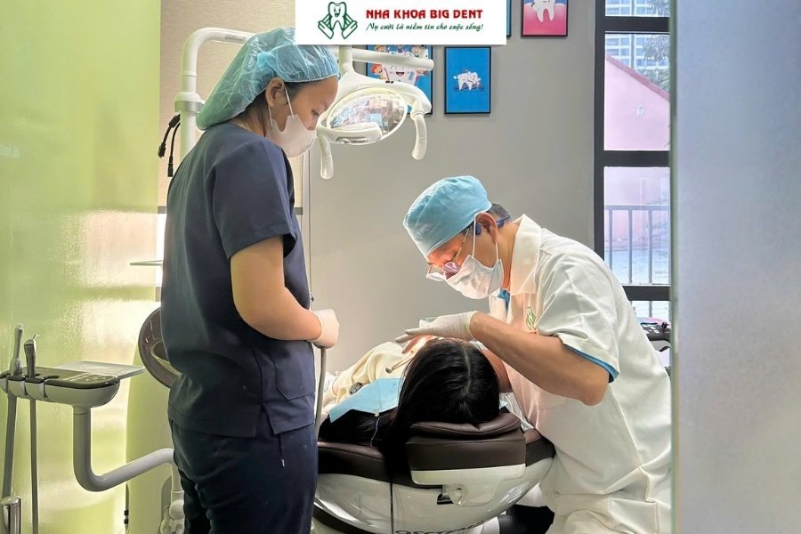 niềng răng có bị rụng răng không