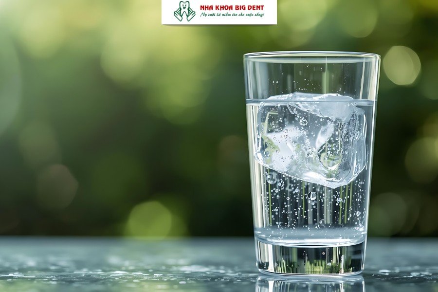 niềng răng có nên uống nước lạnh